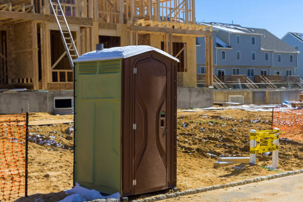 Best Portable restroom trailer rental  in Baton Rouge, LA